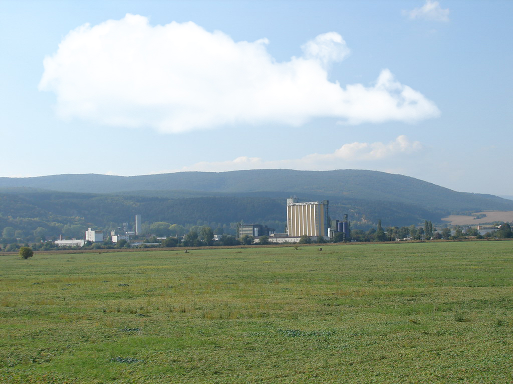 Завод  Strojstav в Нове-Место-над-Вагом